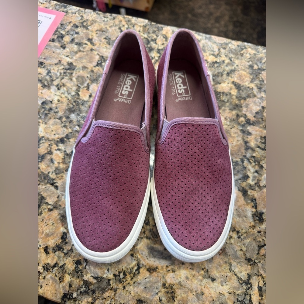 Keds Mauve Perforated Suede Slip On Sneakers Womenโs 7